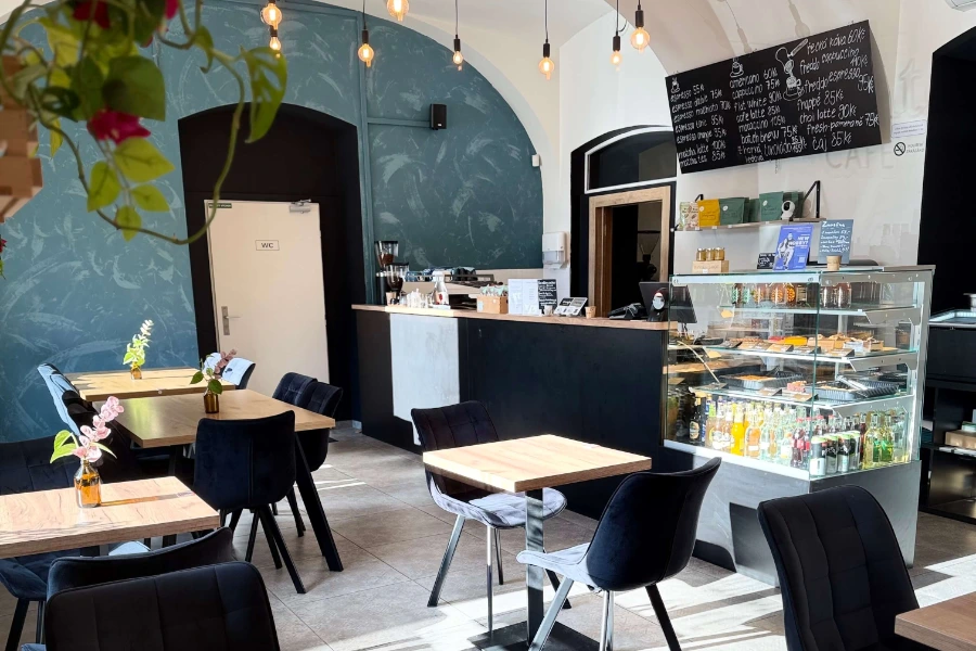 Inside Ruelto Café