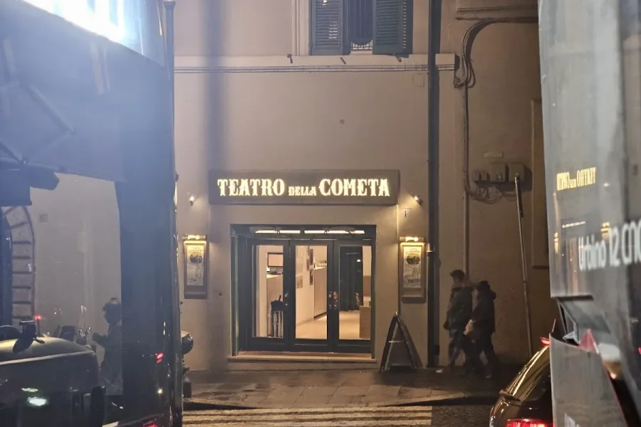 Comet Theater — foto 3 su Specialty Atlas