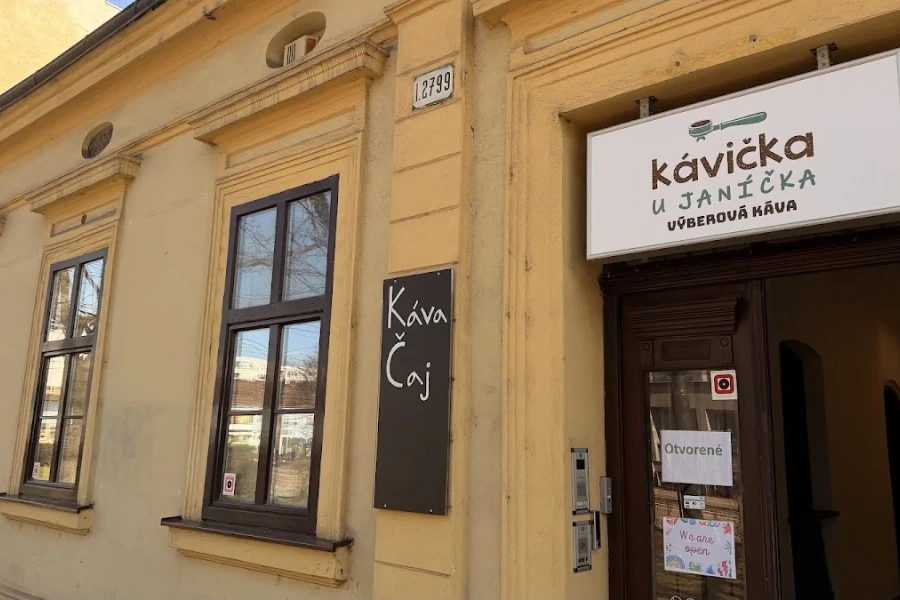 Kávička u Janíčka • Blumentál — café interior
