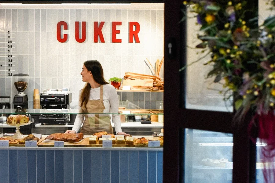 CUKER Bakehouse — інтер’єр кав’ярні