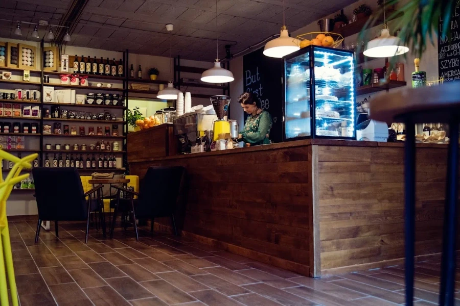 Frykasy Rarytasy — café interior