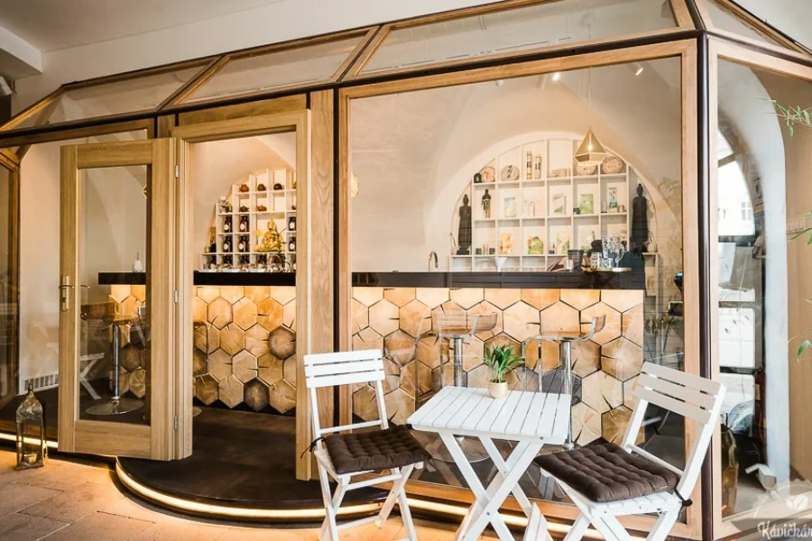 Barovňa Čarovňa brewbar — café interior