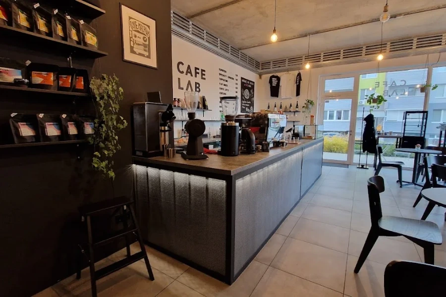 Cafe Lab — interiér kaviarne
