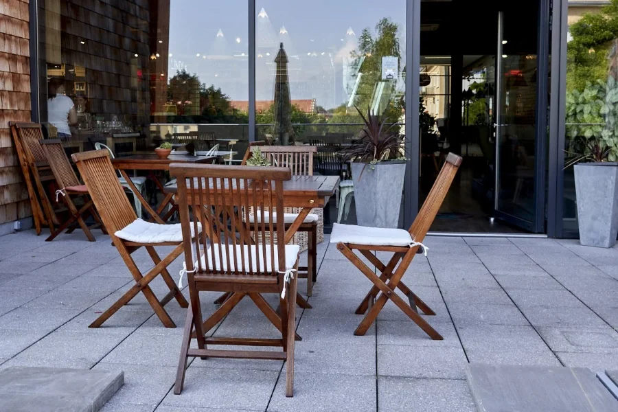 Foxford — café interior