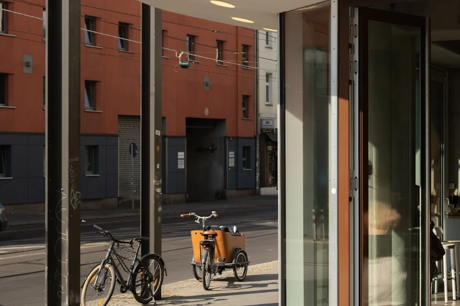 CODOS Berlin — Innenraum des Cafés
